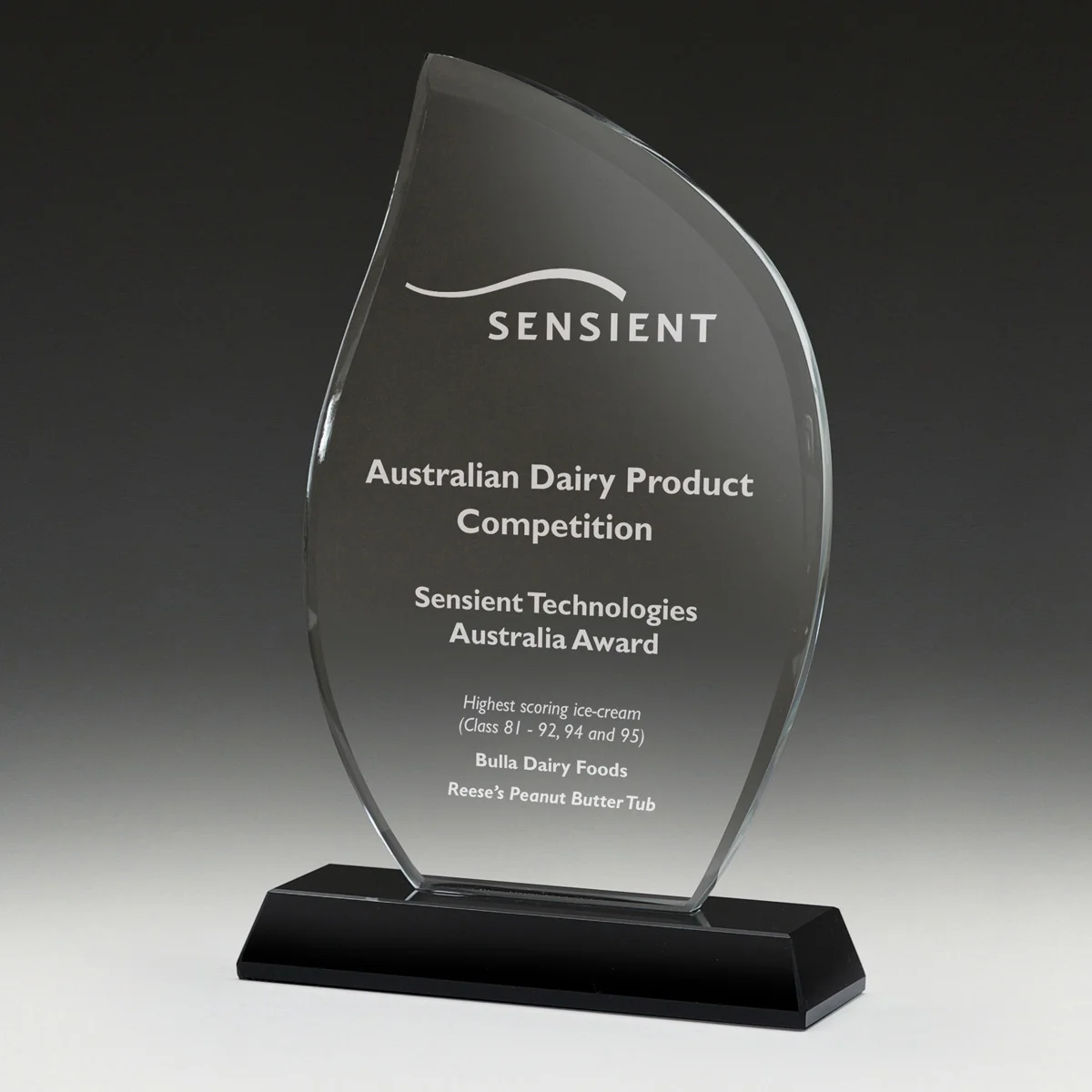 Cirrus award with glass construction