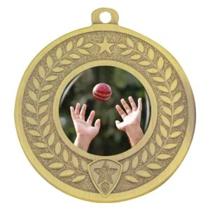 Gold distinction - fielding with metal construction